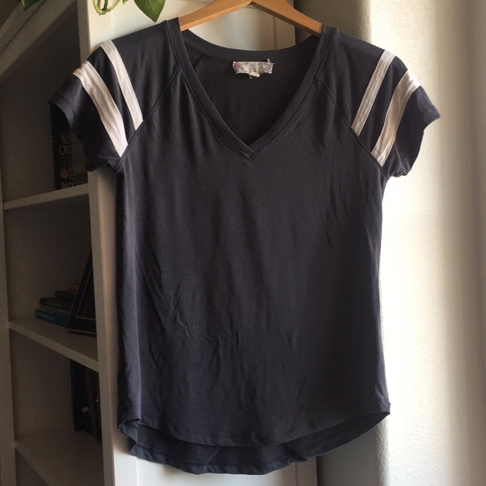 Grey baseball style v-neck tee